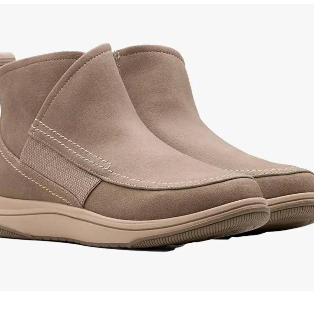 Clarks CloudSteppers Women's Breeze Cora Ankle Boot Dark Taupe